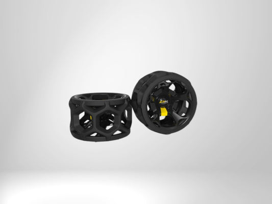 Schwarze Winterräder für Golf Trolley, robustes Profil, zwei Stück auf weißem Hintergrund