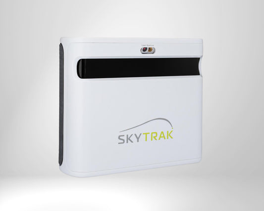 Golf Launch Monitor SkyTrak in Weiß, Indoor Golf Simulator Zubehör, freigestellt
