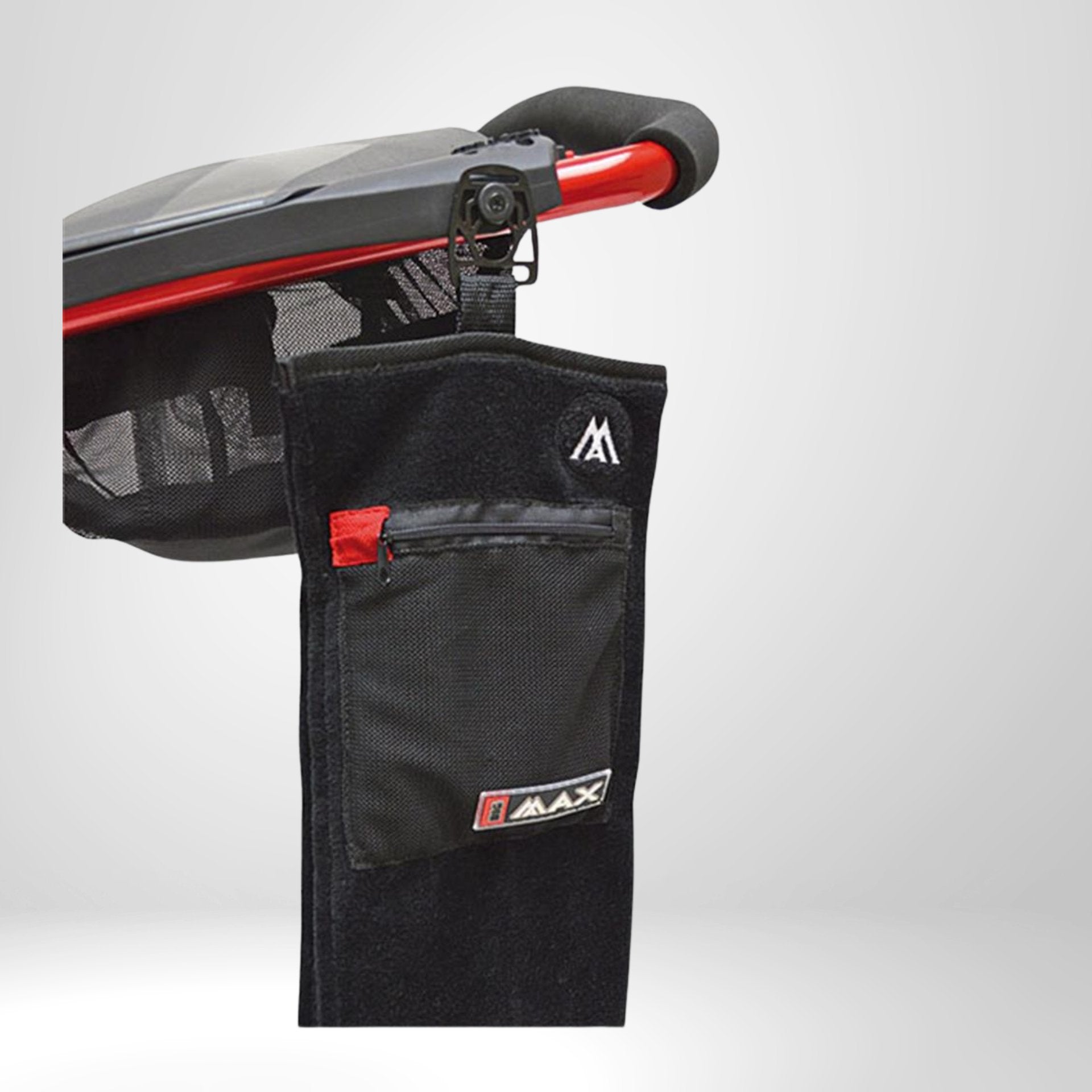 Golf Handtuch mit Tasche am Trolley befestigt, schwarzes Material mit Reißverschlussfach