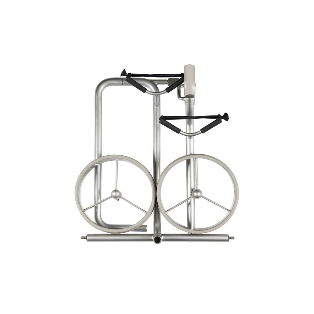 Zusammenklappbarer silberner Golftrolley mit zwei großen Rädern auf weißem Hintergrund