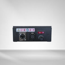 Schwarzes Golf-Simulator-Steuermodul mit Netzanschluss, XLR-Anschluss, Kippschalter und Sicherung.