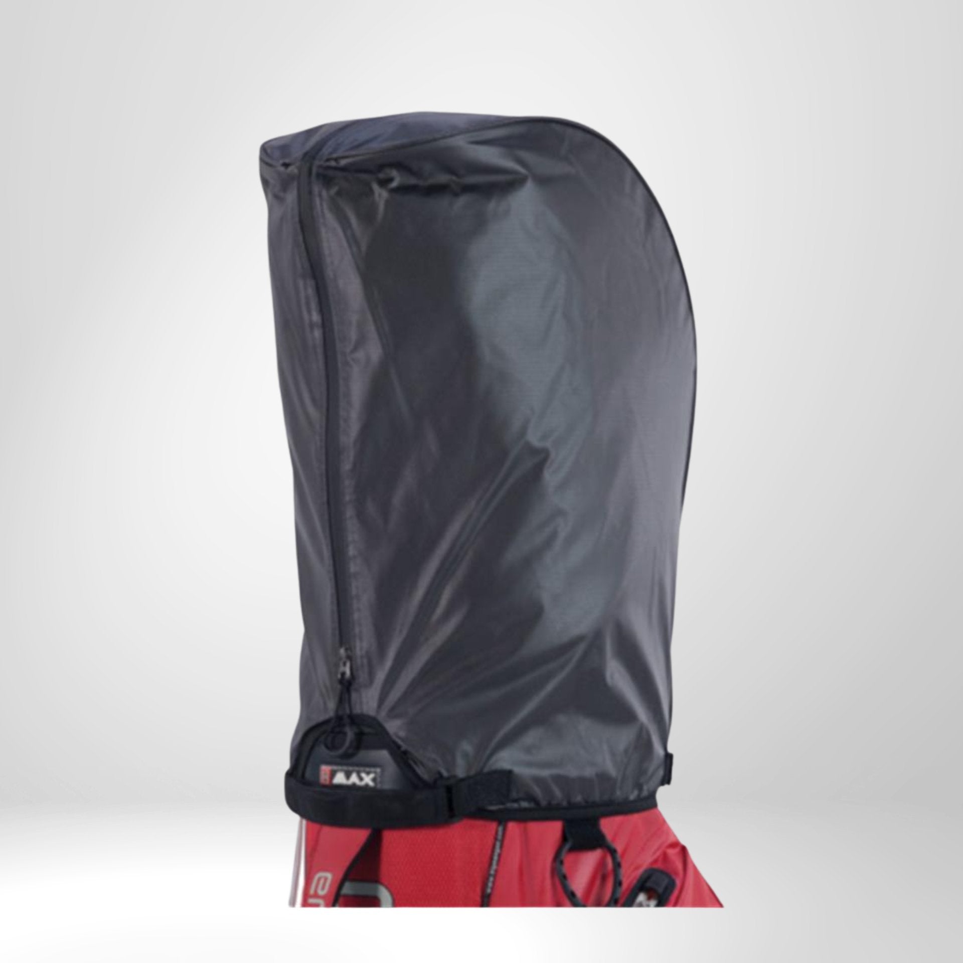 Schwarze Universal-Golfschlägerhaube als Regenschutz auf roter Golftasche