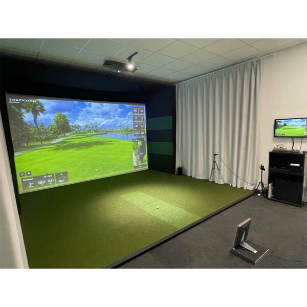 GSK ELITE TRACKMAN Golf Simulator