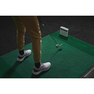 SkyTrakPlus - Golf Launch Monitor